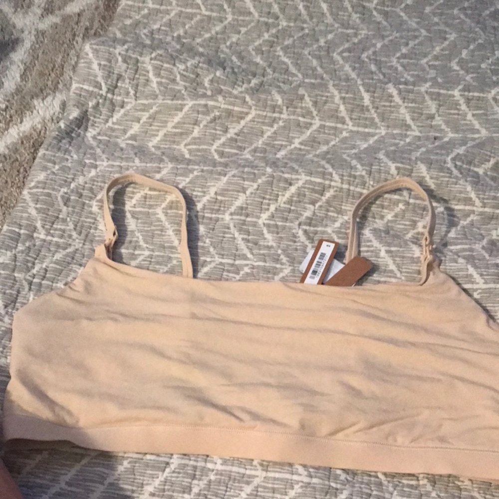 Simple Nude skims fits everybody maturity scoop bralette